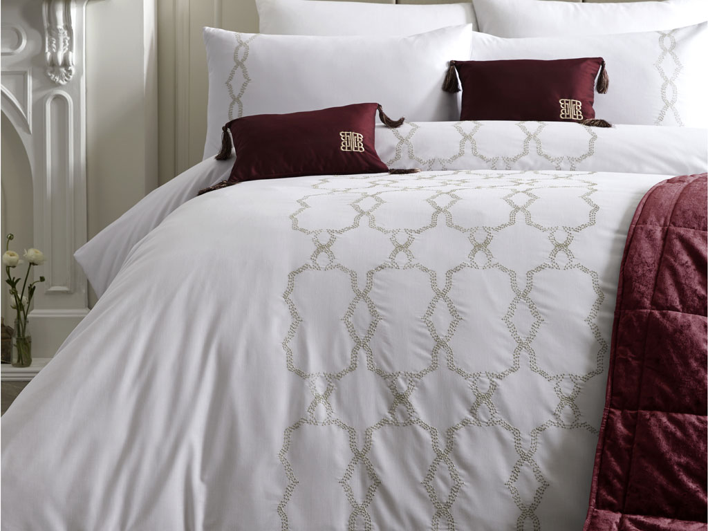 Laurence Llewelyn Bowen Lido White And Gold Duvet Cover Sets